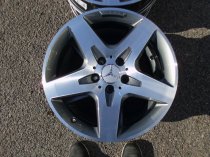 USED 18″ GENUINE MERCEDES AMG 5 SPOKE ALLOY WHEELS WITH GUNMETAL WITH POLISHED FACE A C CLASS
