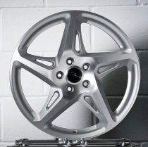 NEW 18 INCH RIVER RVR R4 ALLOY WHEELS IN MATT SILVER WITH MATT POLISHED FACE 5x108