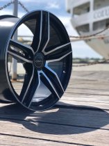 NEW 18 INCH ROMAC VENOM ALLOY WHEELS IN GLOSS BLACK WITH POLISHED FACE 5x100