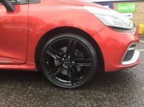 NEW 18 INCH ROMAC VENOM ALLOY WHEELS IN GLOSS BLACK WITH WIDER REAR OPTION 5x112